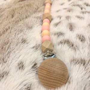 Silicone Beaded Paci Clip.